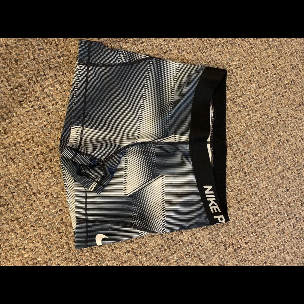Nike Pro. Shorts.